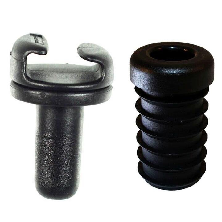 Set of mast plug and windsurf sail tip