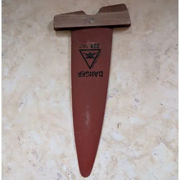 Употребявана финка 30cm Danger Speed Power Box