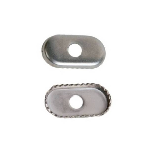 Metal anti-twist plugs for footstraps - 2